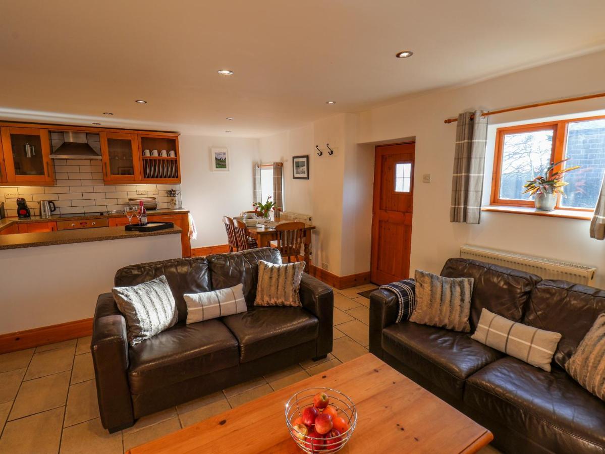 Hayloft Cottage Staintondale エクステリア 写真